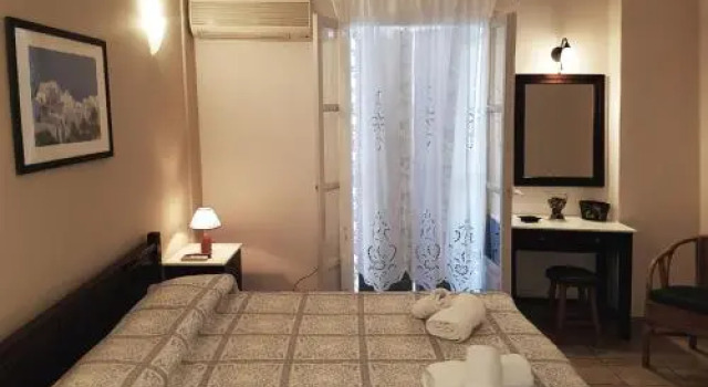 Aegeon Hotel, Rezervați Hotel Hoteluri în Cicladele cu mic dejun, Mic dejun