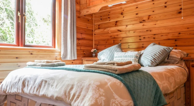 Oak Lodge