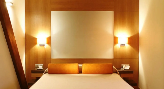 Hotel Altaïr, Varaa Hotelli Santiago de Compostela 