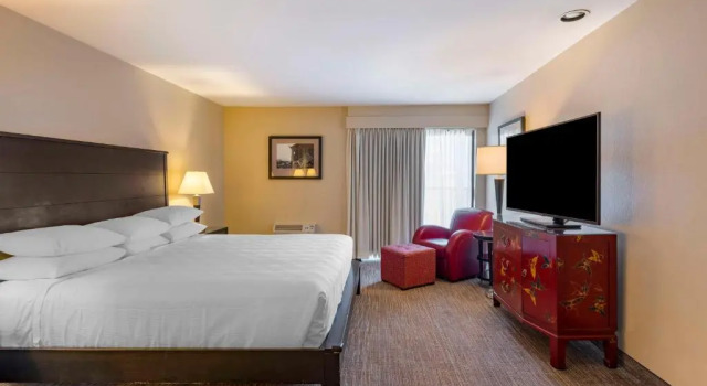 Двухместный люкс с видом на реку Best Western Plus Hood River Inn