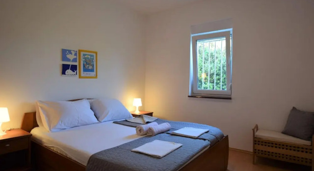 Holiday House in a Quiet Area Near the Sea, Private Garden, Terrace and BBQ, Забронировать Отель Отели Мандре 3 звезды, 3*