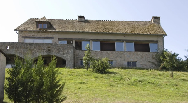 Gîtes du Parc des Loups du Gevaudan, Réserver Hôtel Saint-Leger-de-Peyre Languedoc-Roussillon