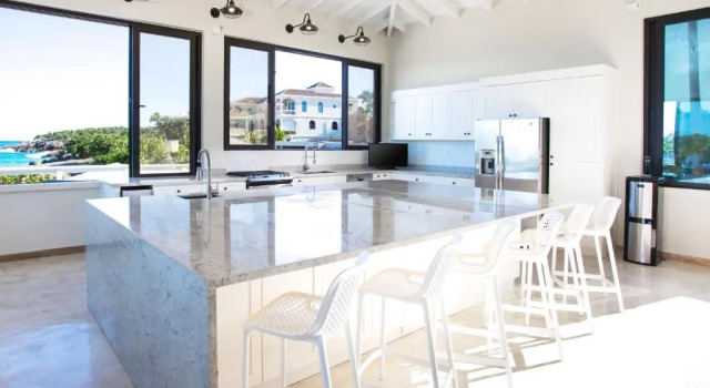 Sandcastle Villa, Book Villa Sommerhuse i The Valley, Hytte