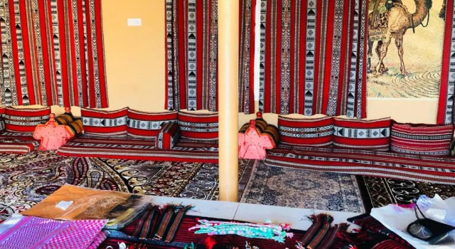 Wahiba Bedouin Rustic Camp, Varaa Leirintäalue Hotellit Al Sharqiyah pysäköinnillä, Pysäköinti