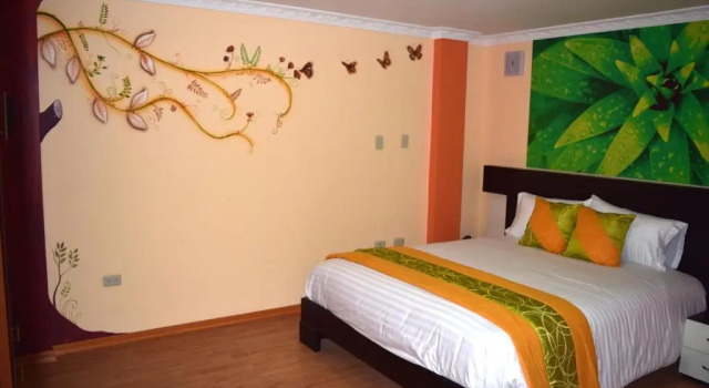 Трёхместный номер Standard с красивым видом из окна La Kapital Hotel