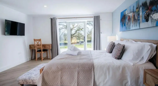 Suite 9 - Sleeping Giant Hotel - PEN Y CAE Inn