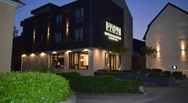 Moselstern Boutiquehotel Moselgarten, Забронировать Бутик-отель Буллай Хунсрюк
