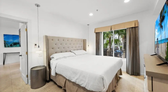 Люкс Deluxe с частичным видом на море Isle of Venice Residence and Marina