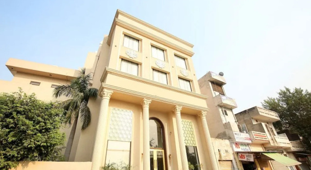 OYO 23498 Hotel Jane Royale, Book Hotel Ludhiana Punjab