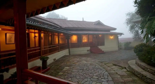 The Heritage Club - Tripura Castle, Rezervovat Hotel Dirang Arunachal Pradesh