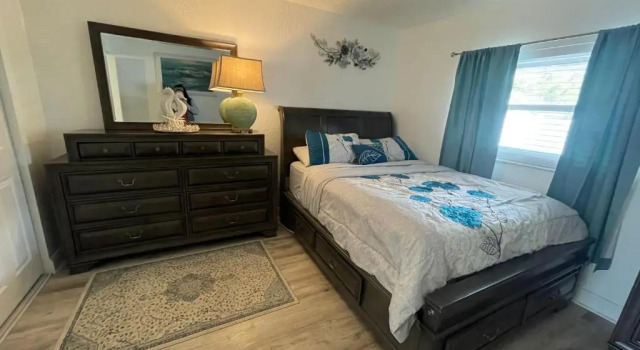Bright and Beachy 2Bed 1Bath Home - Unit 210, Varaa Hotelli Cape Canaveral Space Coast