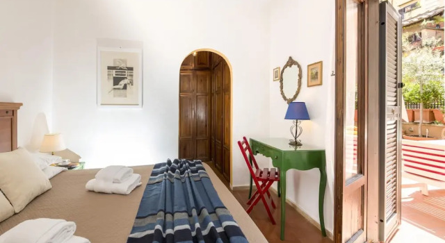 Chiara in Pantheon Apartment With Terrace, Prenota Appartamento Pantheon Roma