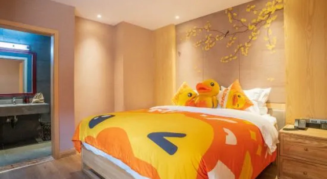 Семейный люкс Lijiang   Duofu  Resort  Hotel