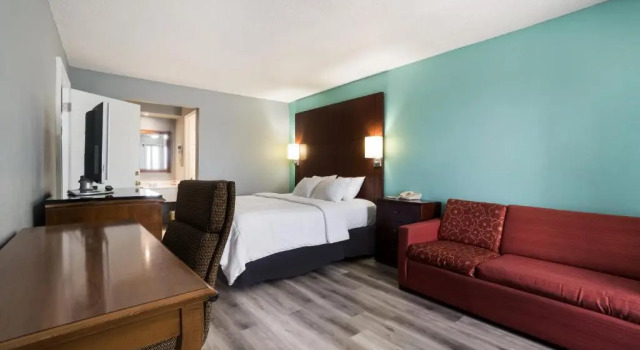 Двухместный люкс Americas Best Value Inn Suites & Studios Blytheville by Sonesta