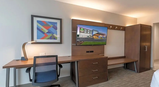 Люкс Holiday Inn Express & Suites Greenville - Taylors by IHG