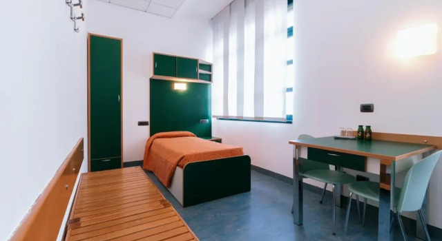 Bett im Wohnheim (Männerwohnheim) Open011