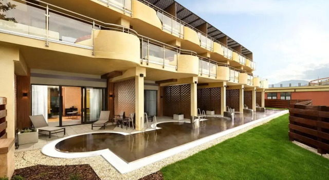 Galeria Thermal Bešenová, Забронировать Отель Бизнес-отели Бешенёва, рядом с Аквапарк Gino Paradise Bešeňová, 4* 5*