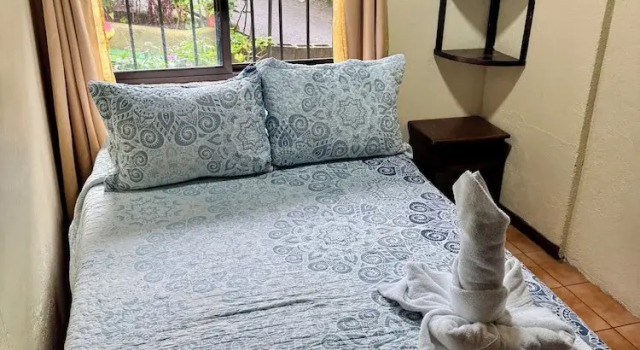 Двухместный номер Standard с видом на сад Cabinas El Pueblo B&B Monteverde