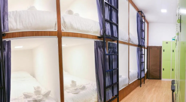 Кровать в общем номере (мужской номер) Phukhao Hostel