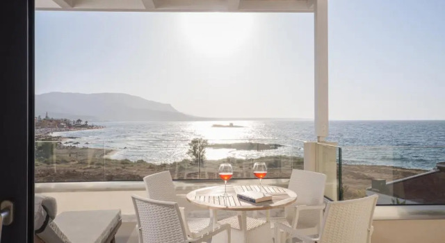 Семейный люкс с видом на море Pyrgos Blue
