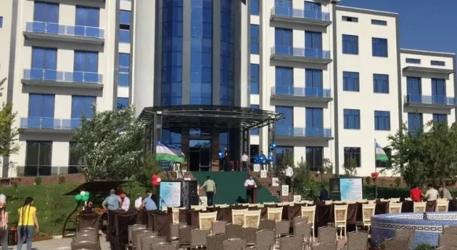 Абу Али ибн Сино, Rezerwuj Hotel Hotele 4-gwiazdkowe w Samarkanda, 4*