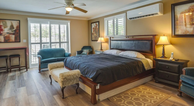 Pet-friendly Lake Havasu City Home: 5 Mi to Marina