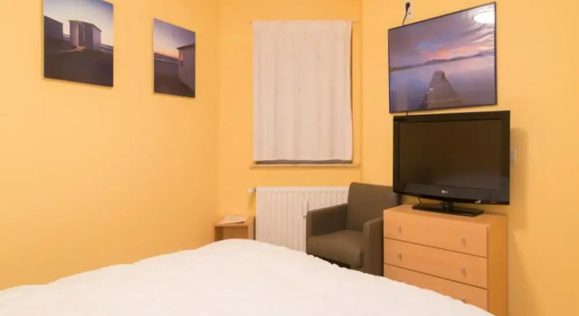 Apartment in Ostend Near Beach & Fort Napoleon, Varaa Huoneisto Hotellit Brussels pysäköinnillä, Pysäköinti
