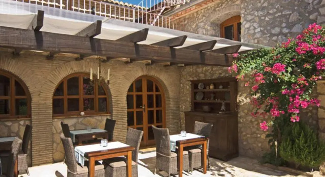 Casa Rural San Miguel Merlich, Rezervați Hotel Ador Barcelona