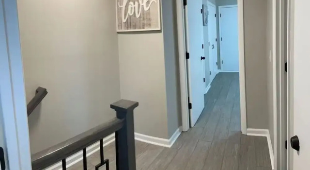 Коттедж Bright 2BR Townhome Pool & Beach Minutes Away