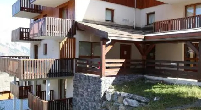 Apartment A 50M Des Pistes De 1800 - Piscine Interieure, Забронировать Апартаменты/квартира Отели Пюи-Сен-Венсан с бассейном, рядом с Горнолыжный подъемник Роше Нуар, Бассейн