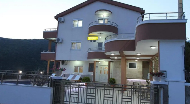 Villa LUX Rajovic