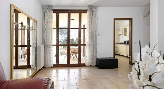 La Villa, Book Villa Hotels in Mantova with Parking, Parking
