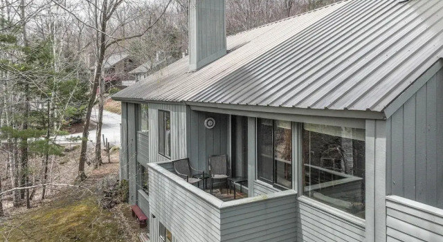 Апартаменты Loon Mountain Townhome w/ Pool + Slope Views!