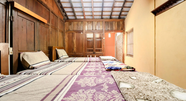 Nurudin House, Book Hotel Borobudur Central Java