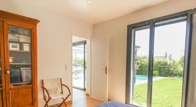 Inviting Holiday Home in Grimaud With Private Pool
