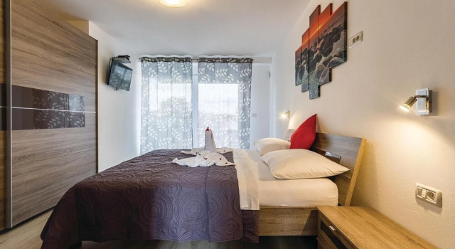 Awesome Home in Pula With Wifi and 4 Bedrooms