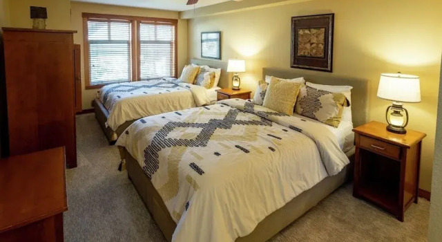 Студия 1205b - Double Queen Standard Eagle Springs West 1 Bedroom Hotel Room by RedAwning