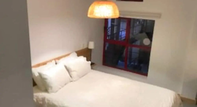 Acogedor Piso en La Latina Junto a Plaza Mayor, Забронировать Отель Латина Мадрид, рядом с Церковь Св. Терезы и Св. Иосифа