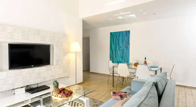 Great 3 Bedroom Apartment in The Heart of Tel Aviv, Забронировать Апартаменты/квартира Апартаменты Тель-Авива, рядом с Парк независимости, Апартаменты/квартира