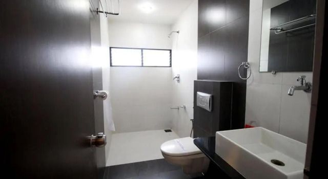 OYO Rooms Ahmedabad Maninagar Station