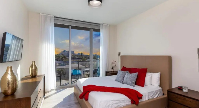Коттедж 5 Beach Resort w ROOFTOP POOL UP TO 6 Hollywood Beach