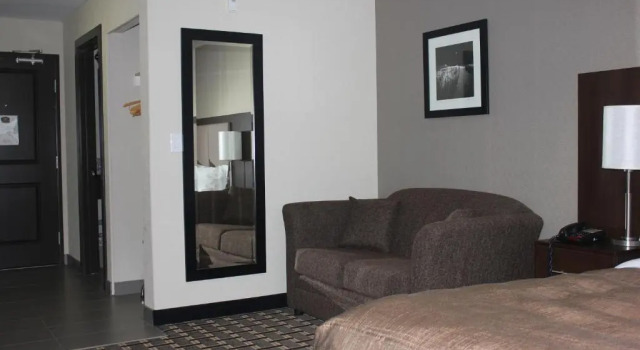 Люкс Western Star Inn & Suites Esterhazy