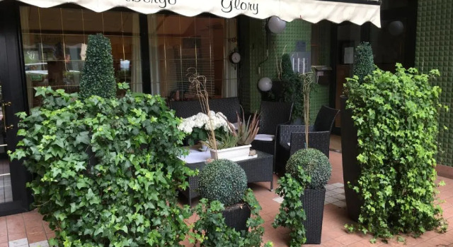 Hotel Glory