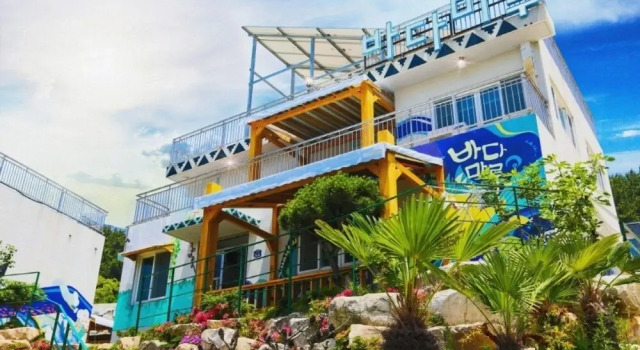 Geojedo Badamaru Pension(거제도 바다마루펜션), Забронировать Отель Отели Кодже с бассейном, Бассейн