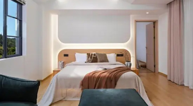 Люкс Deluxe Grand Idea·Light Luxury Boutique B&B (Erhai Fantasyland Branch)
