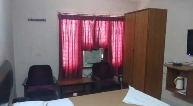 Iroomz Hotel Amaravathi, Rezervovat Hotel Hotely v Andhra Pradesh s parkováním, Parkování
