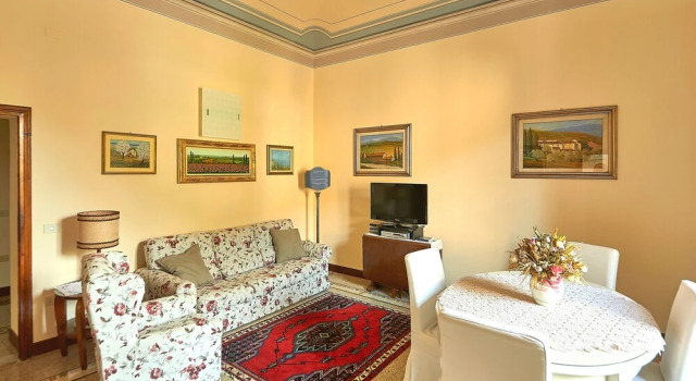 Historic House With Garden in Front of the Grotta Giusti Thermal Pool Near Lucca