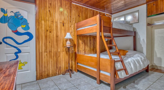 Номер Economy Arenal Chill Inn