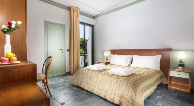 Двухместный номер Standard Hotel Zeus
