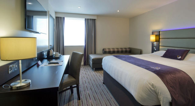 Premier Inn Bedford Town Centre, Забронировать Отель Отели Англии с завтраком, Завтраки